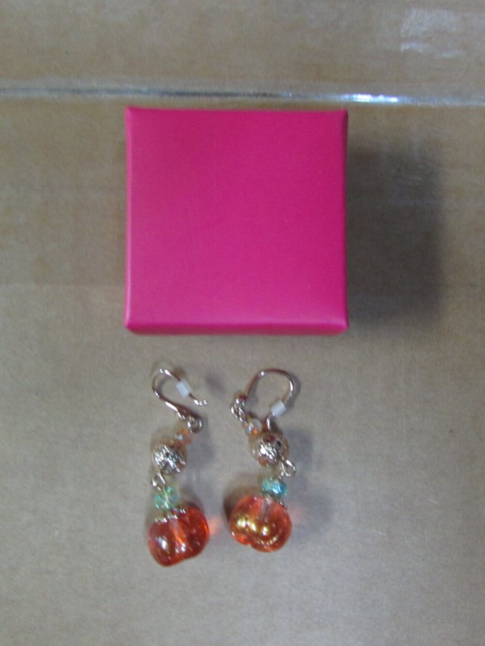 NIB Avon Pumpkin Spice Drop Earrings Orange & Brown Glass & Acrylic Bead Pierced